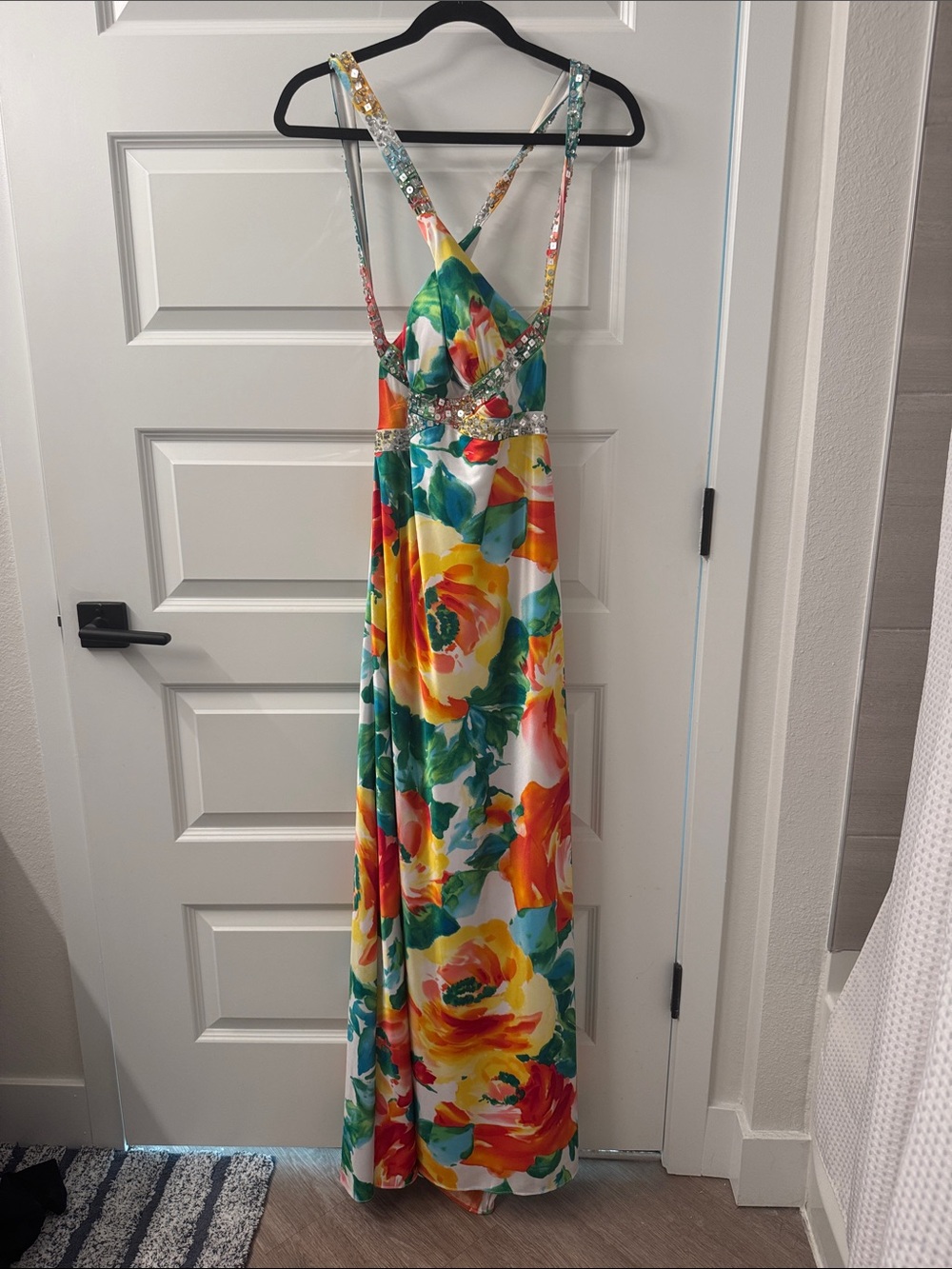 Morgan & Co. Multicolor Floral Backless Maxi Dress
